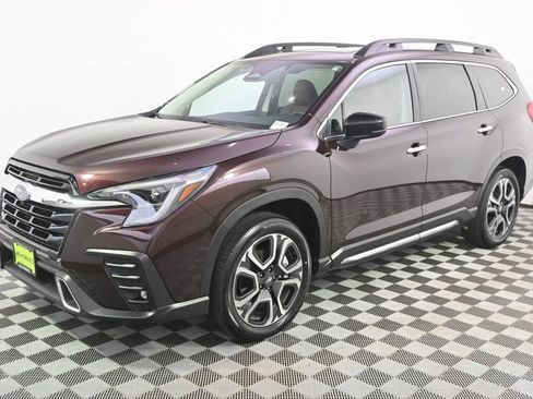 Certified 2025 Subaru Ascent Touring w/ Popular Package #2 image 2