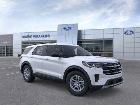New 2026 Ford Explorer Active image 7