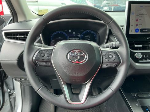 Certified 2026 Toyota Corolla Cross XLE FWD image 9