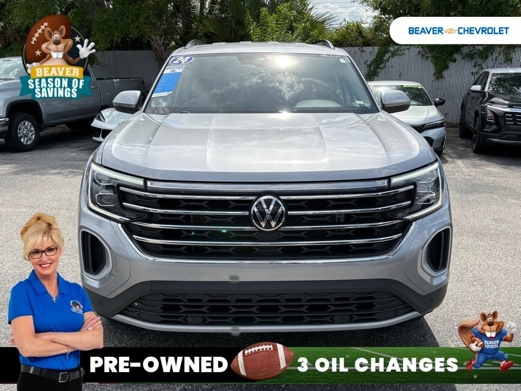Used 2024 Volkswagen Atlas SE AWD/4WD image 3
