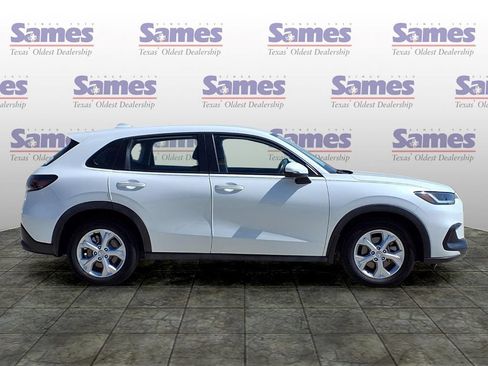 Certified 2024 Honda HR-V LX image 8