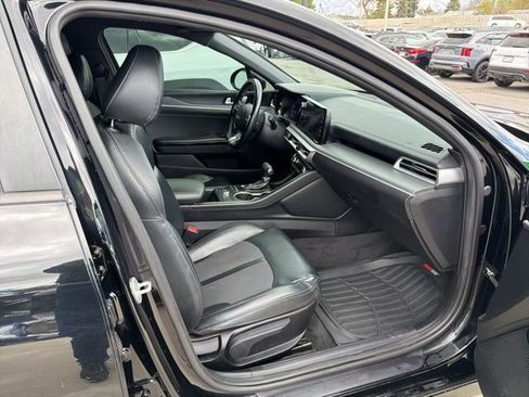 Used 2022 Kia K5 GT-Line FWD image 32