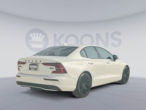 Certified 2024 Volvo S60 B5 Plus w/ Climate Package image 7