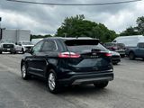 Used 2022 Ford Edge SEL w/ Convenience Package image 3