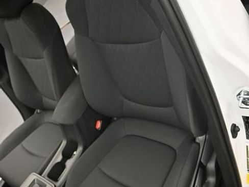 Used 2026 Toyota Corolla Cross LE w/ Moonroof Package FWD image 10