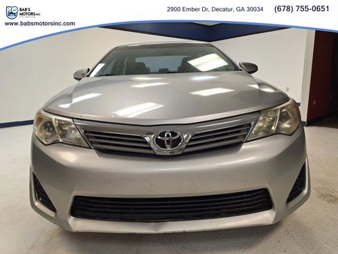Used 2012 Toyota Camry FWD image 27