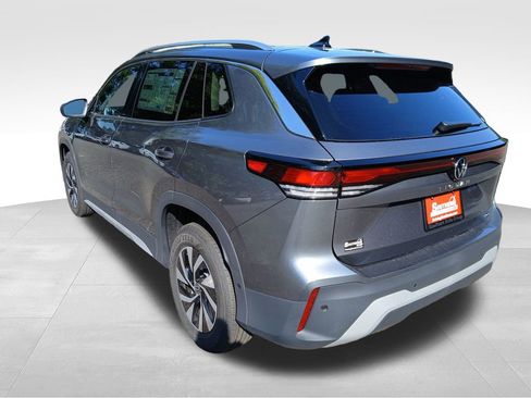 New 2025 Volkswagen Tiguan S image 3