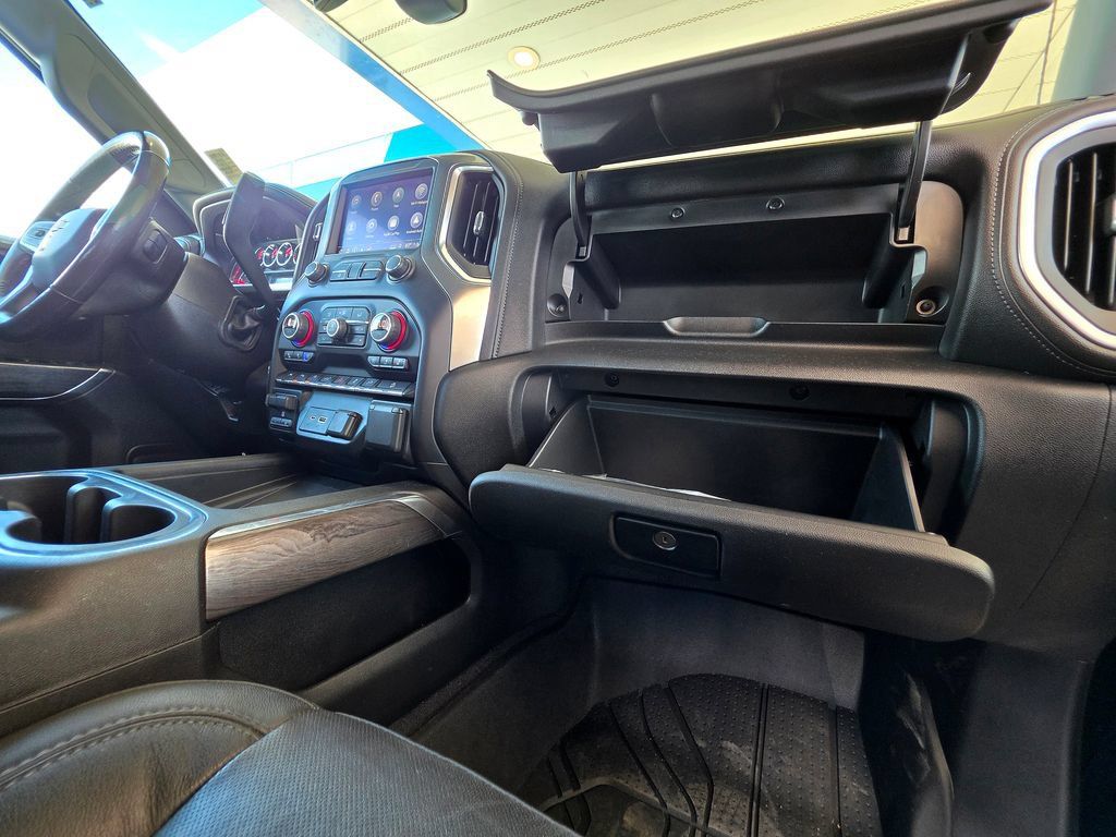 Used 2019 Chevrolet Silverado 1500 LTZ AWD/4WD image 77