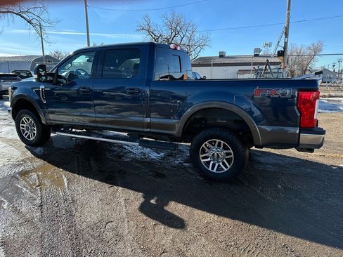 Used 2017 Ford F250 Lariat w/ Lariat Value Package image 2
