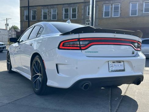 Used 2018 Dodge Charger R/T Scat Pack RWD image 7