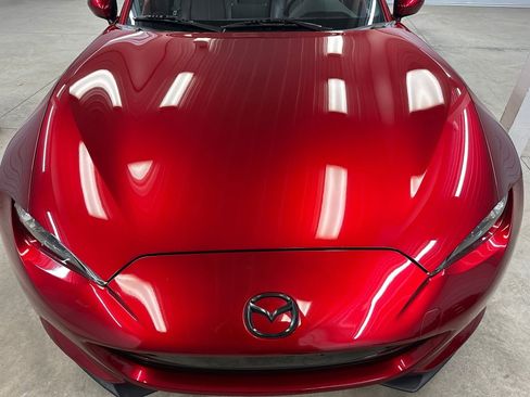 Used 2019 MAZDA MX-5 Miata RF Grand Touring RWD image 30