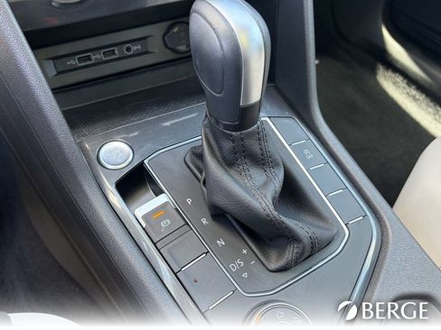 Used 2020 Volkswagen Tiguan SE w/ Panoramic Sunroof Package AWD/4WD image 24