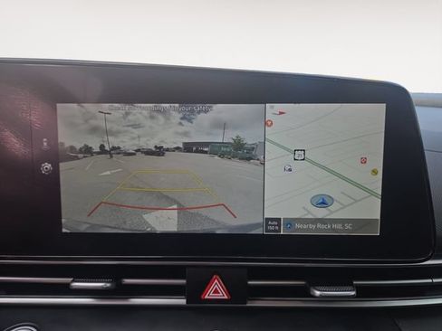Used 2024 Hyundai Elantra SEL w/ Convenience Package FWD image 24