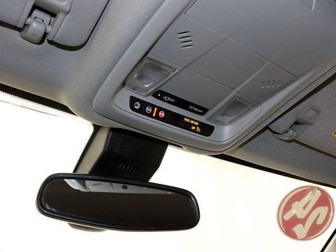 Certified 2024 GMC Terrain SLE image 21