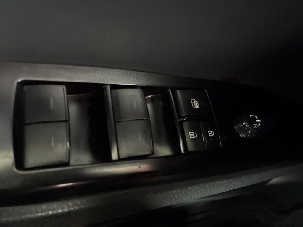 Used 2025 Toyota Camry SE FWD image 32