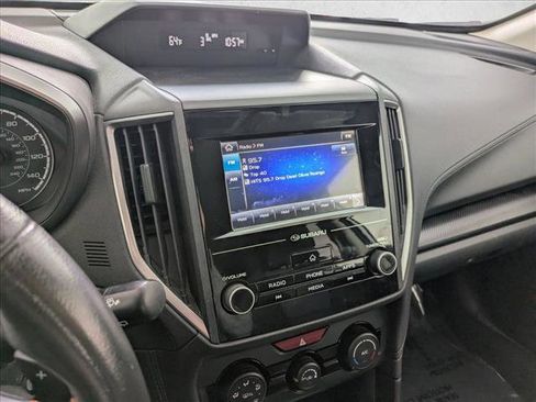 Used 2018 Subaru Crosstrek 2.0i Premium w/ Popular Package #2 AWD/4WD image 12