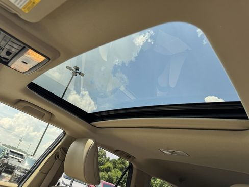 Used 2018 Toyota 4Runner SR5 Premium image 11