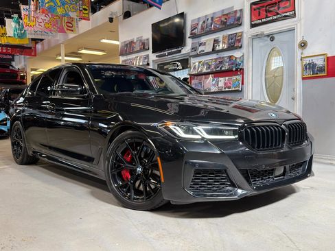 Used 2023 BMW M550i xDrive M550i xDrive w/ Executive Package image 1