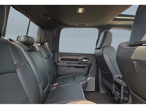 New 2026 RAM 2500 Laramie AWD/4WD image 16