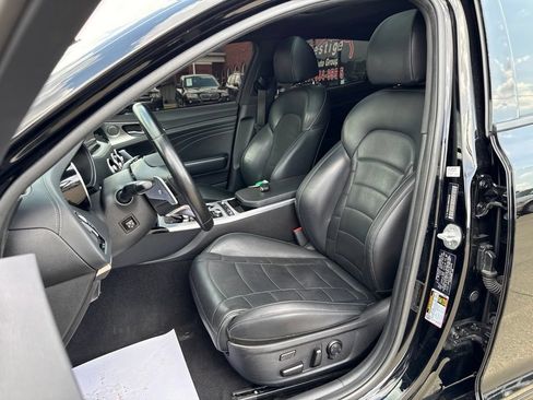 Used 2022 Kia Stinger GT2 RWD image 2