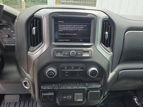 Used 2025 Chevrolet Silverado 1500 Custom Trail Boss AWD/4WD image 21