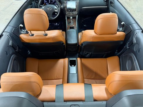 Used 2014 Lexus IS 250C w/ Luxury Package RWD image 13
