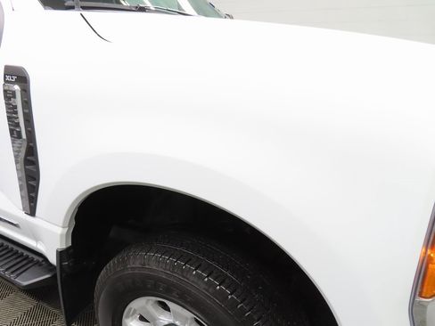Used 2024 Ford F350 XLT image 27