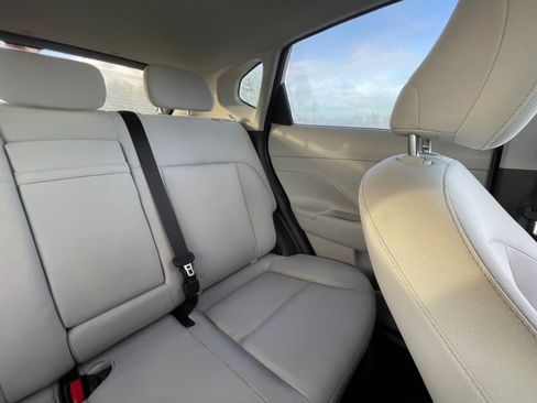 Used 2025 Hyundai Kona SEL image 37