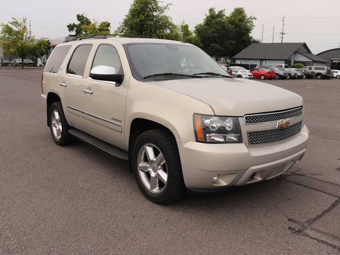 Used 2010 Chevrolet Tahoe LTZ AWD/4WD image 3