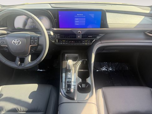 Certified 2026 Toyota Crown AWD/4WD image 10