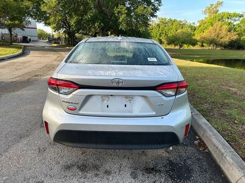 Used 2026 Toyota Corolla LE image 4
