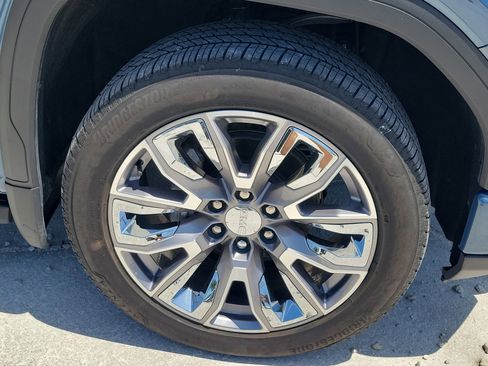 Used 2025 GMC Sierra 1500 Denali AWD/4WD image 8