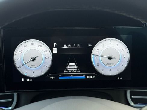 New 2026 Hyundai Elantra Limited FWD image 17