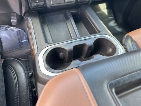 Used 2019 Chevrolet Silverado 1500 High Country w/ Technology Package image 24