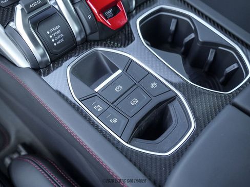 Used 2024 Lamborghini Urus S AWD/4WD image 47