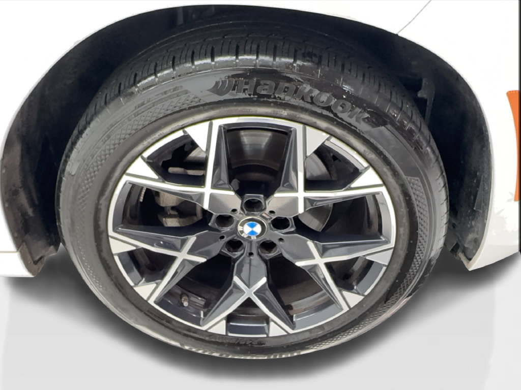 Used 2025 BMW X3 xDrive30i AWD/4WD image 15