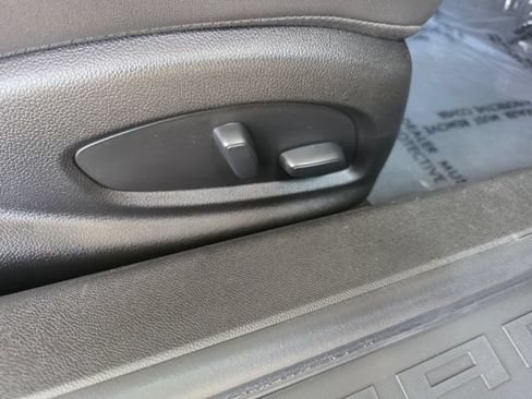 Used 2021 Chevrolet Camaro SS RWD image 11