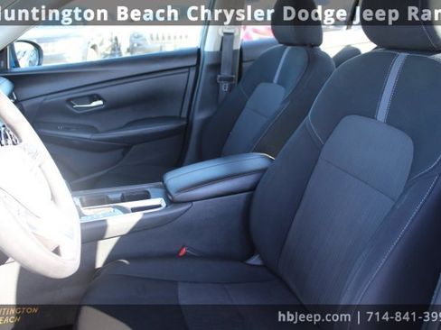 Used 2024 Nissan Sentra SV image 31