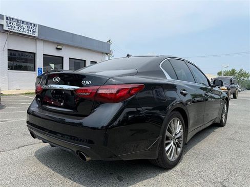 Used 2018 INFINITI Q50 Luxe w/ Essential Package (3.0T Luxe) AWD/4WD image 6