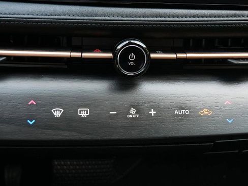 Certified 2023 Nissan Ariya FWD image 21