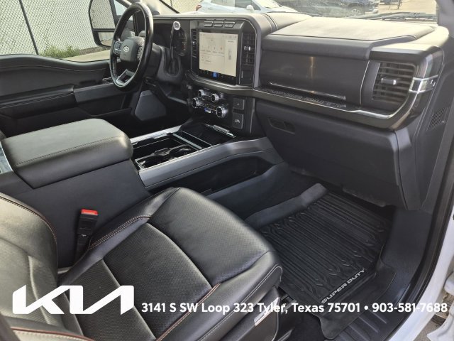 Used 2023 Ford F250 Lariat w/ FX4 Off-Road Package AWD/4WD image 13