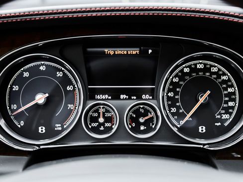 Used 2016 Bentley Continental GT image 50