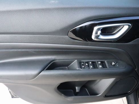 New 2026 Jeep Compass Latitude image 15