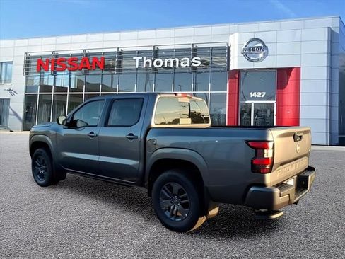 Used 2026 Nissan Frontier SV w/ All-Weather Content Package AWD/4WD image 5