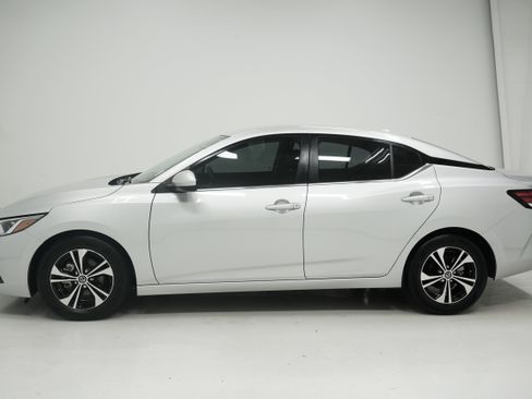 Used 2023 Nissan Sentra SV FWD image 7