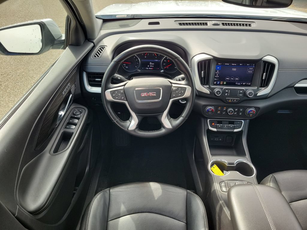 Used 2024 GMC Terrain SLT FWD image 11