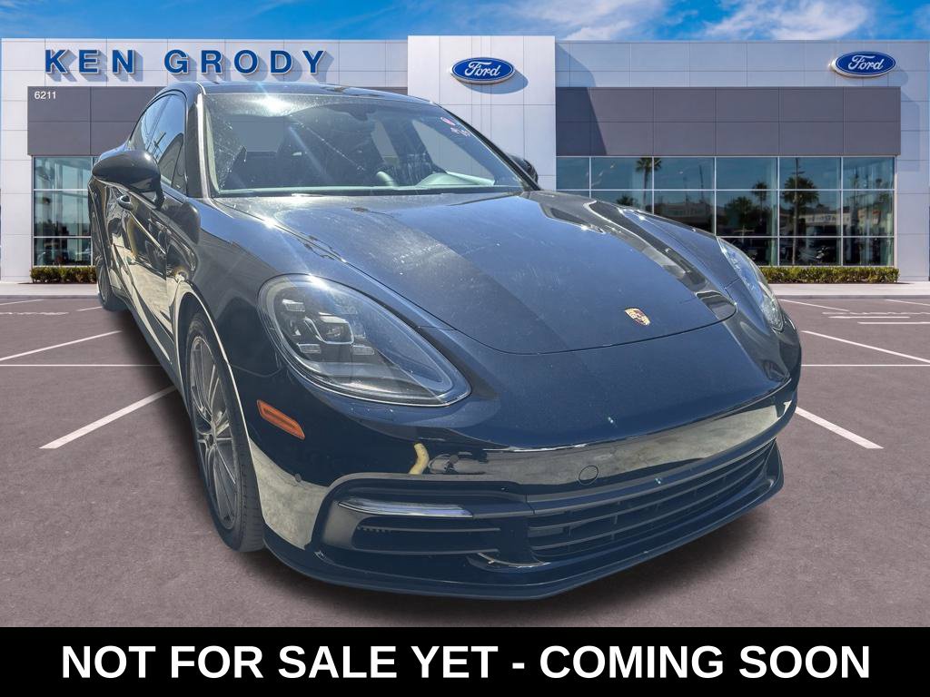 Used 2018 Porsche Panamera 4 AWD/4WD image 1