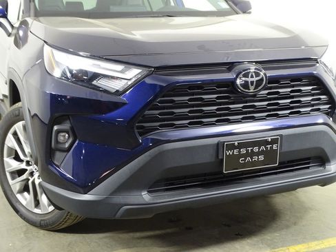 Used 2022 Toyota RAV4 XLE Premium image 44