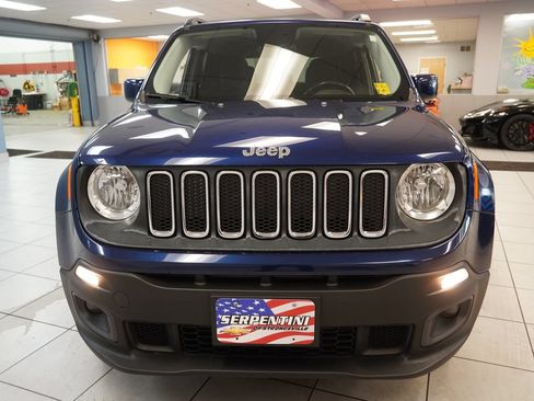 Used 2017 Jeep Renegade Latitude w/ Cold Weather Group AWD/4WD image 15