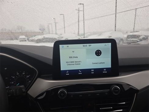 Certified 2022 Ford Escape SE w/ Cold Weather Package image 35